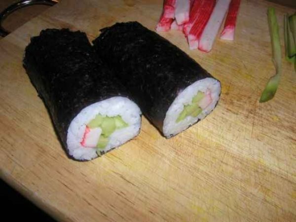 Maki sushi kalifornijskie (California roll)