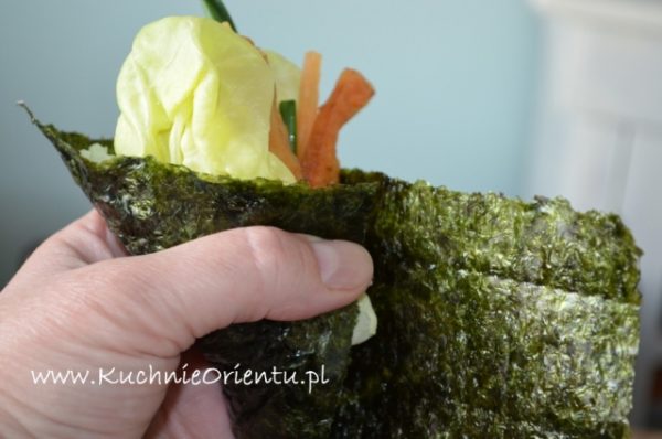 Temaki sushi z tempurą z dorsza