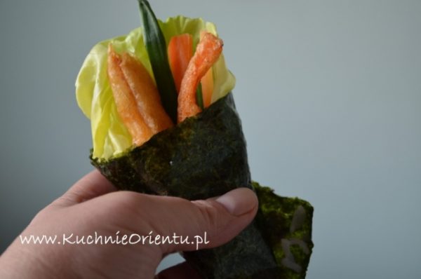 Temaki sushi z tempurą z dorsza