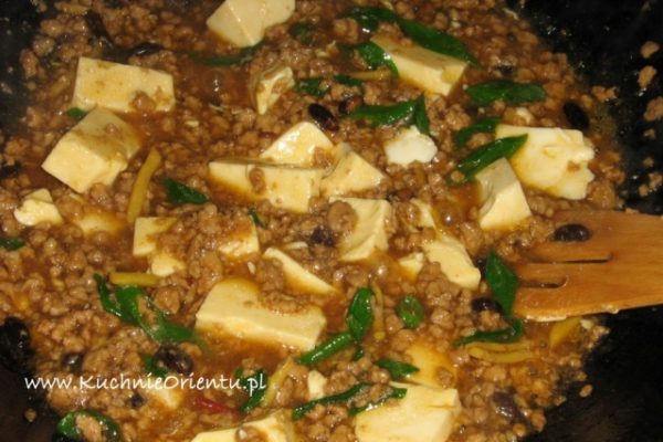 Tofu z mieloną wieprzowiną Mapo Tofu