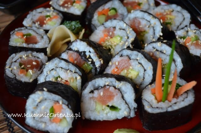 Futomaki grube rolki sushi