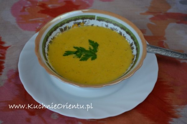 Zupa krem marchewkowy z mlekiem kokosowym