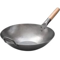 Wok Ręcznie Kuty 14cali(35,5cm) Orient Cook z płaskim dnem i drewnianą pokrywką.